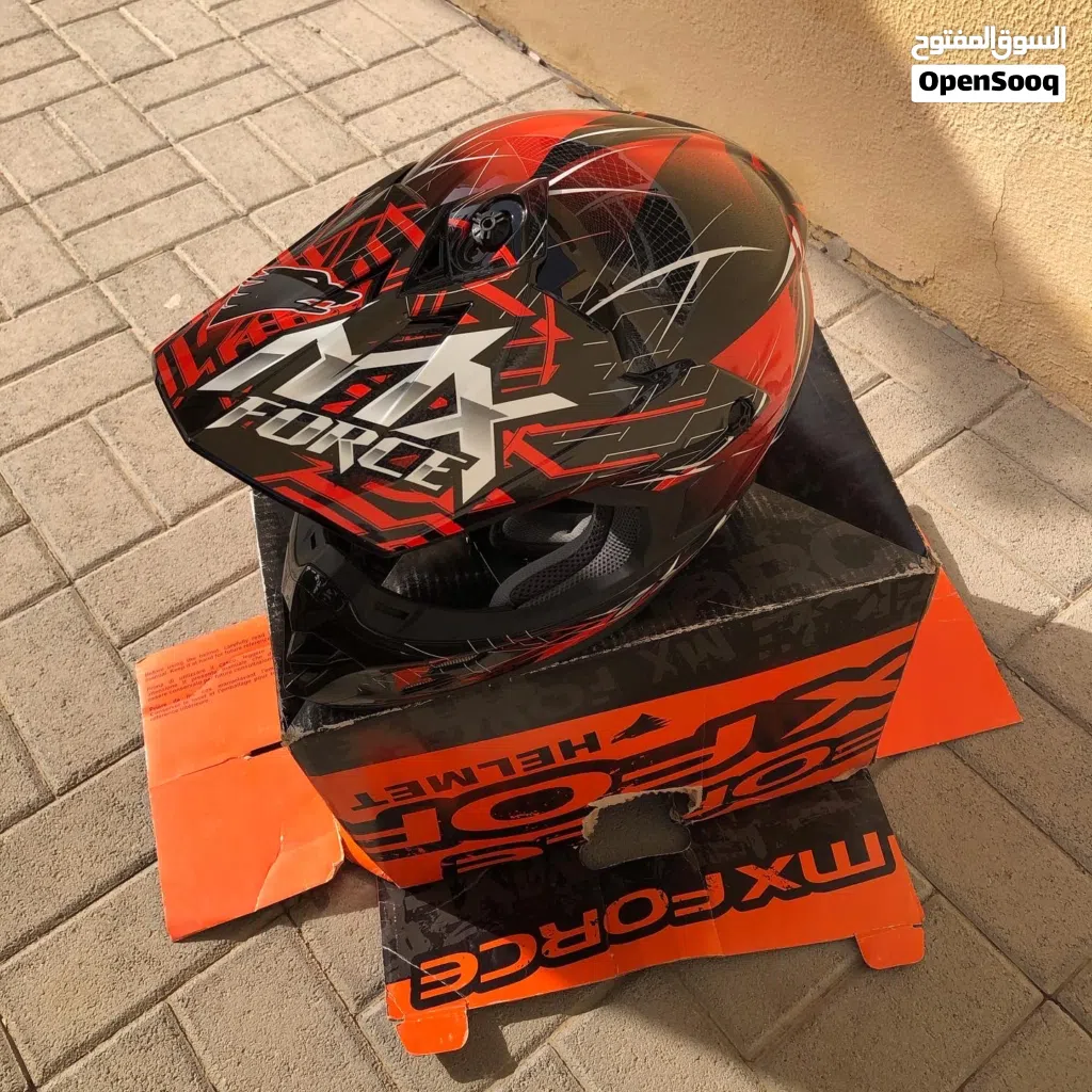 خوذة مكس فورس جديده للبيع بافضل