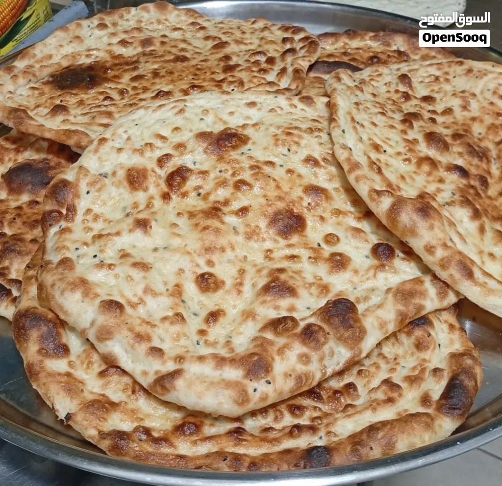فرن الخبز وجميع انواع الفطائر والمعجنات شغال