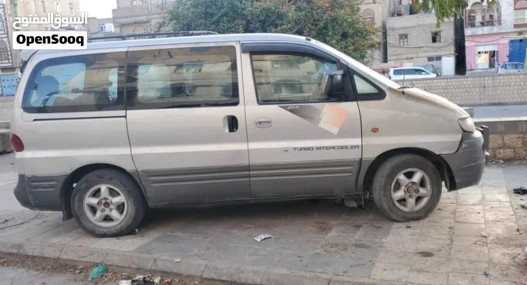 Hyundai H1 GL