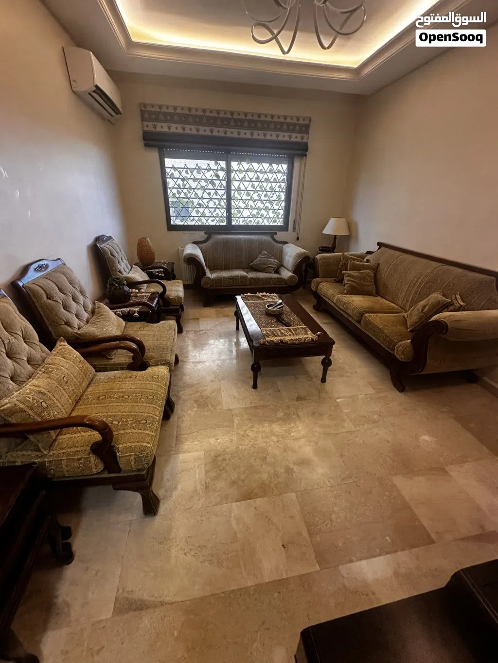 طقم كنب خشب