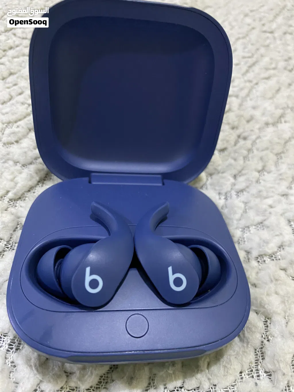 السماعة **Beats Fit Pro