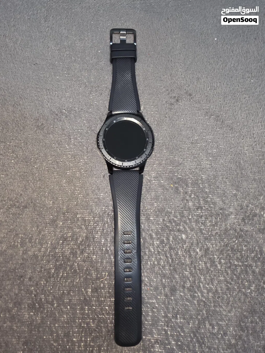 ساعة سامسونج جير اس 3 ذكية بحالة ممتازة استعمال خفيف samsung gear s3 smartwatch
