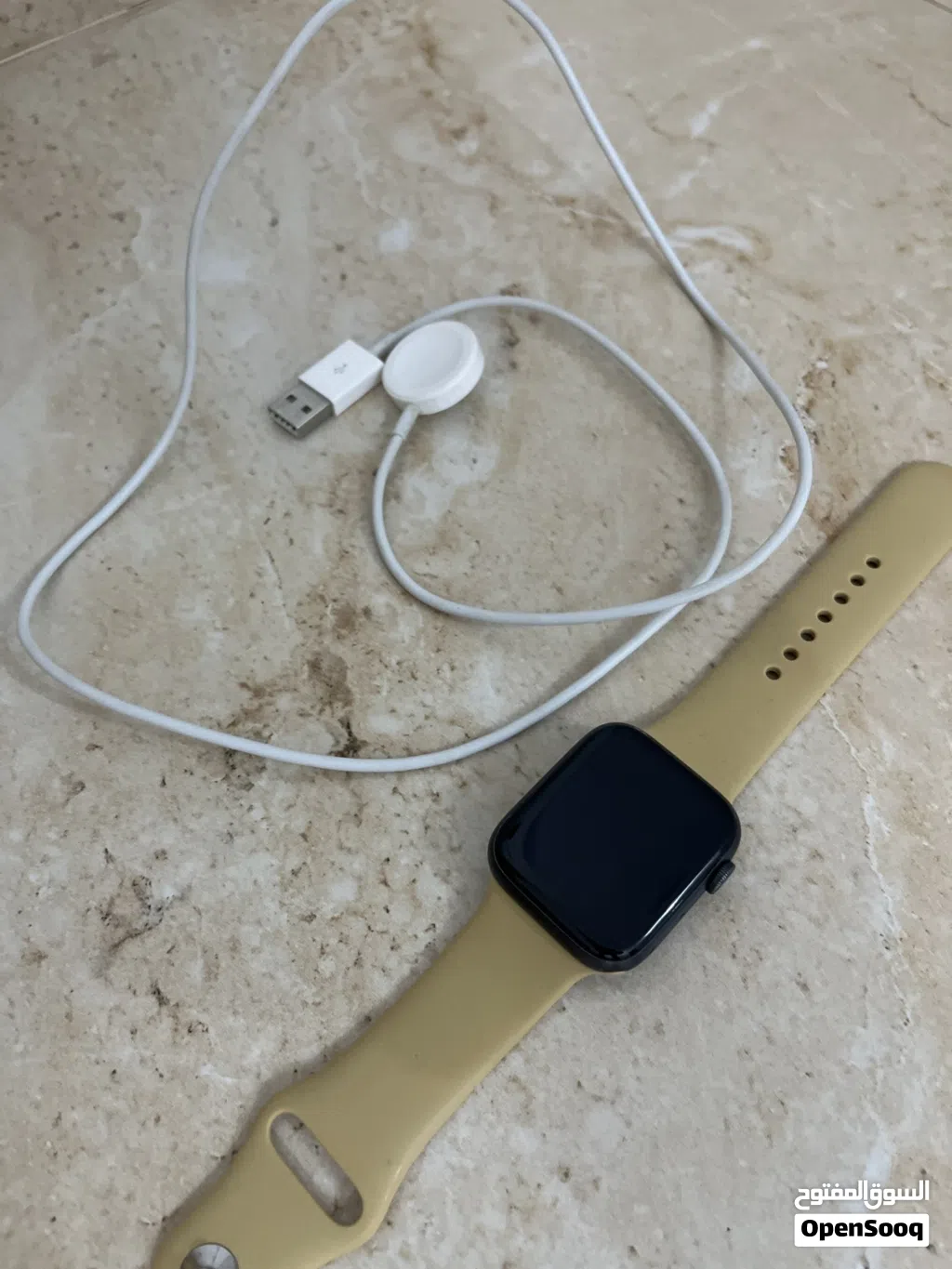 Apple Watch Series 5 – 44mm GPS