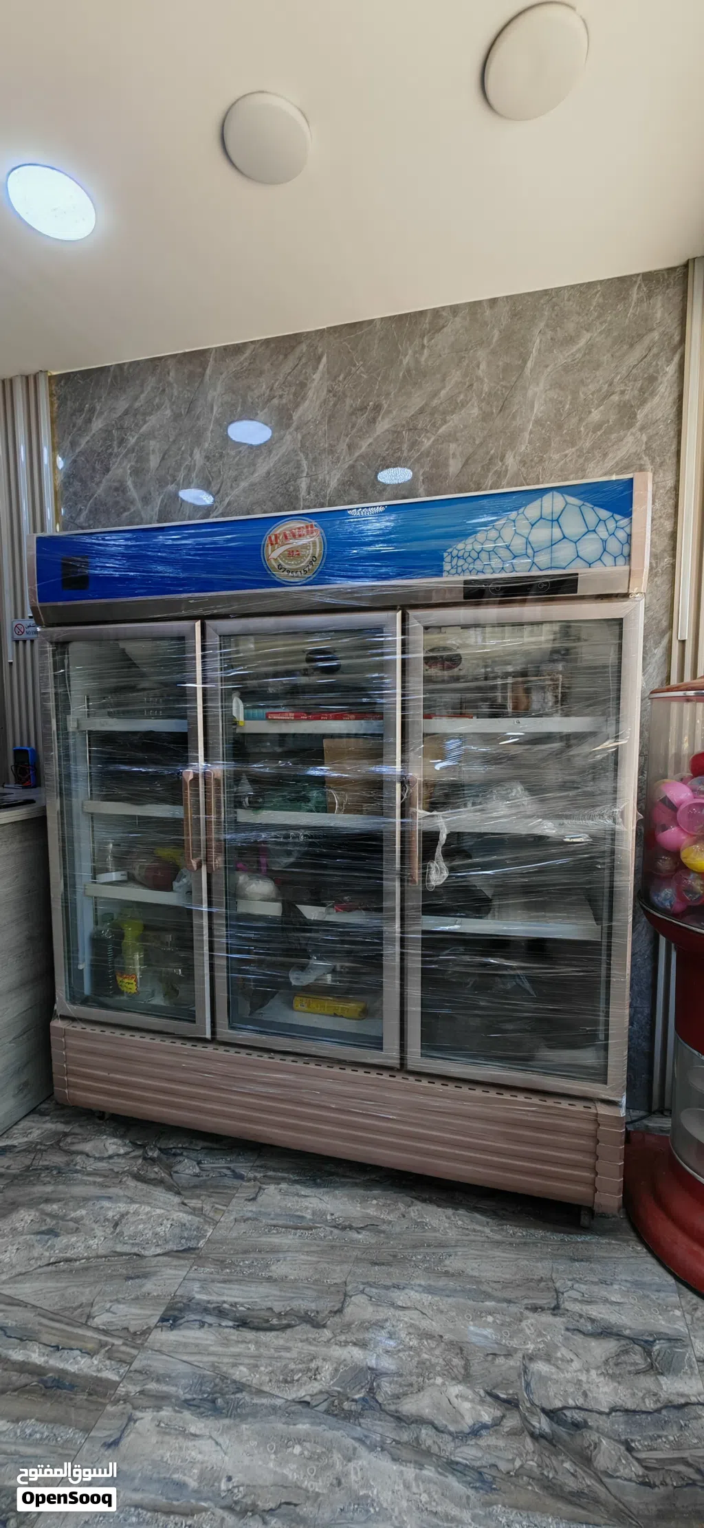 ثلاجة عرض 3 ابواب للبيع