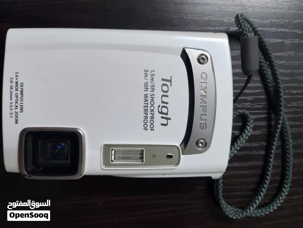 كاميرا Olympus Tough TG-310 بحالة الوكالة ومع وصلة الشاحن الاصلية ، فقط بحاجة لبطارية