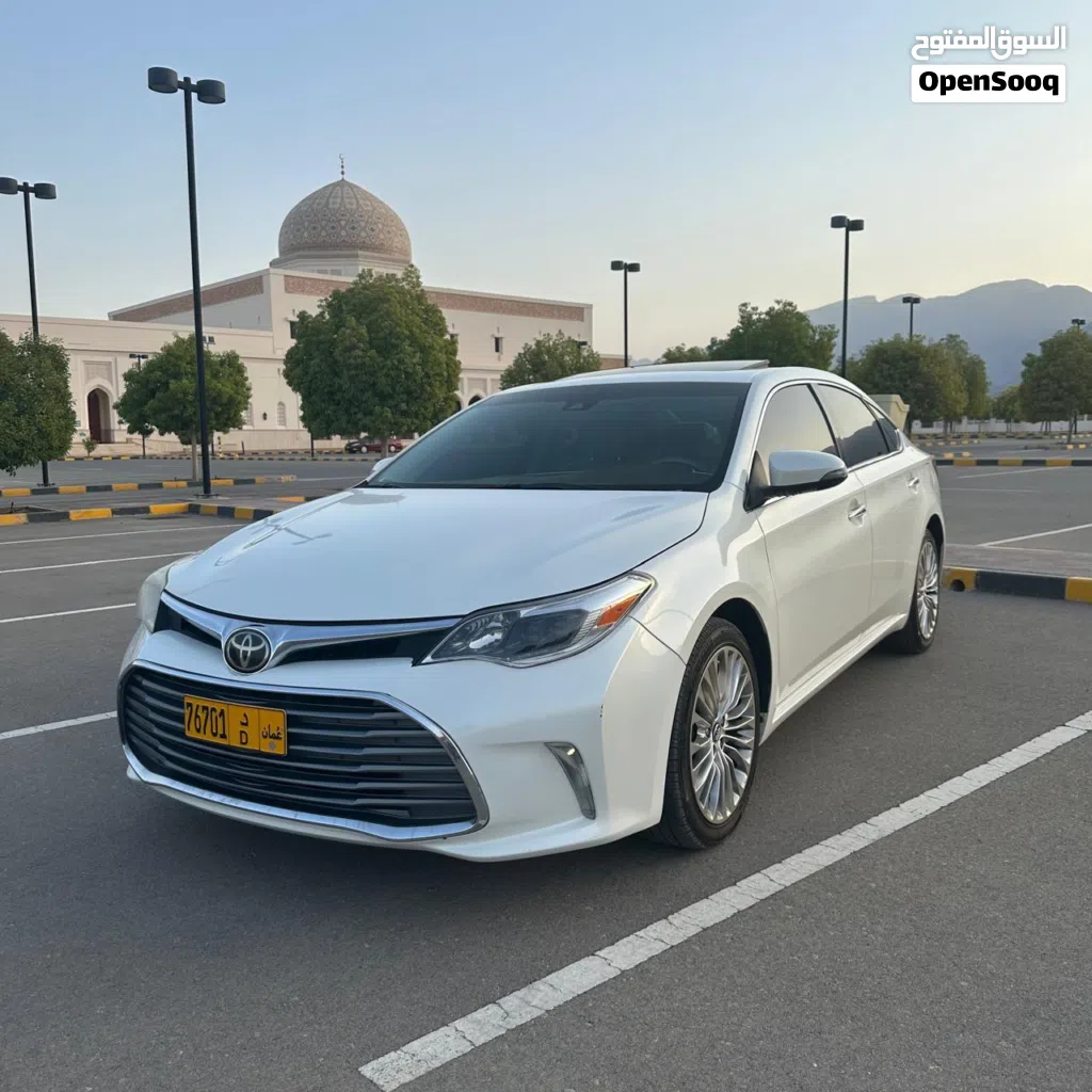 تويوتا افالون Limited