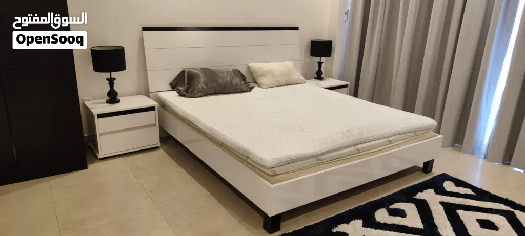 Bed set with mattress - very good condition