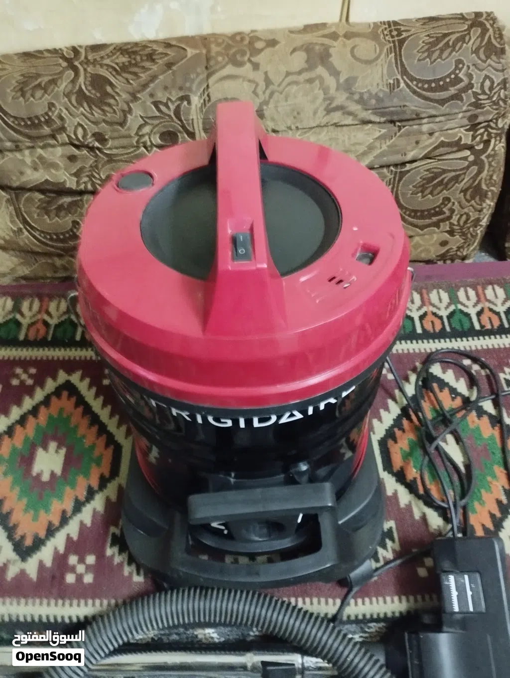 مكنسه كهربائيه فريجيدير 2000وات سحبها ممتاز