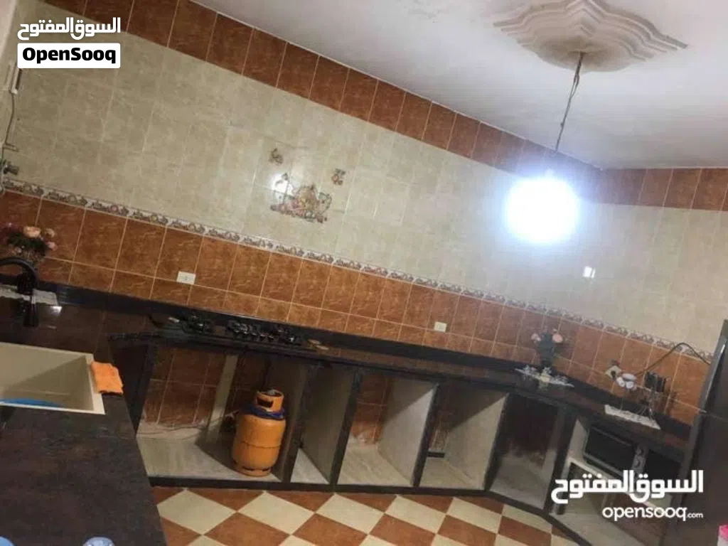 منزل طريق النهر بالشهادة العقارية