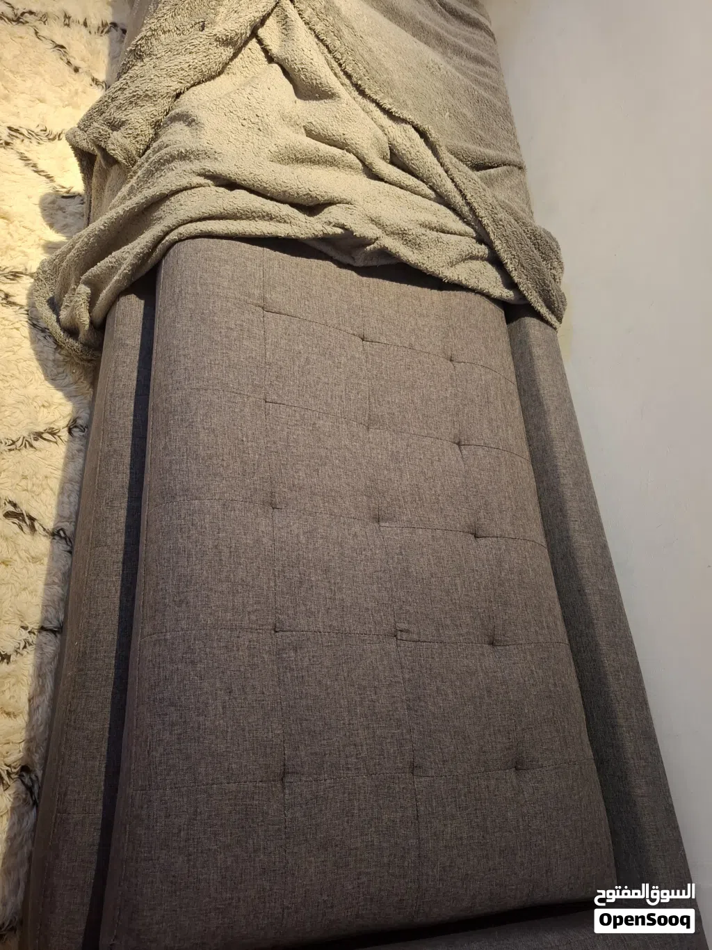 Long sofa . Less than 6 months used