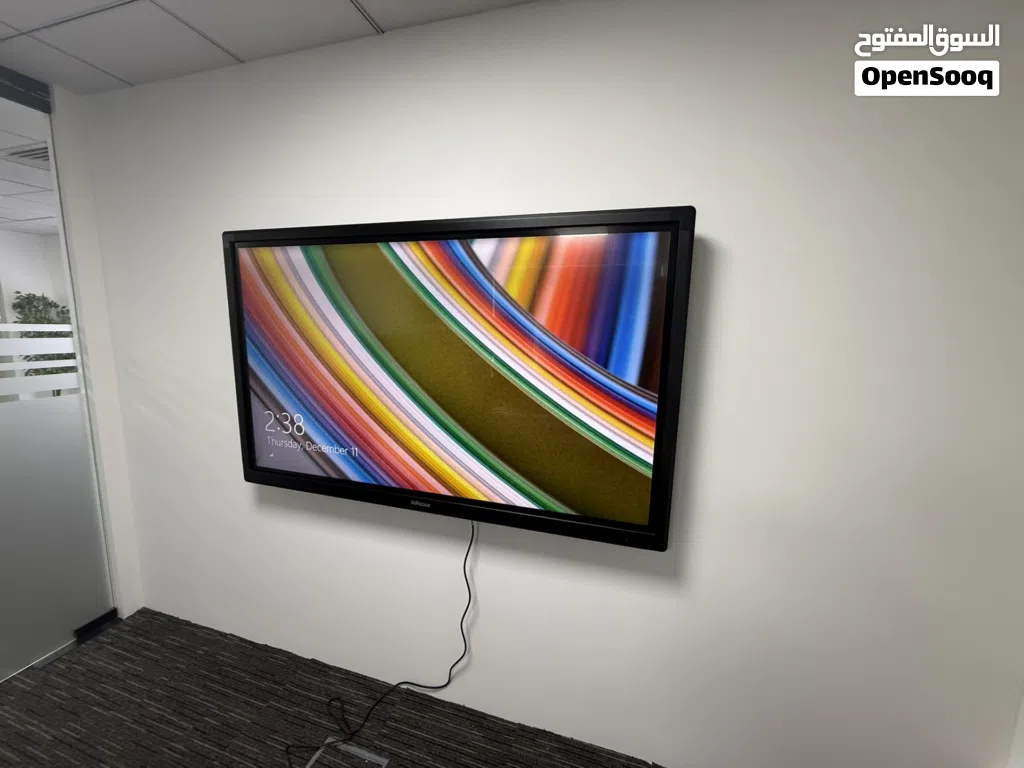 70 inches touch screen with windows