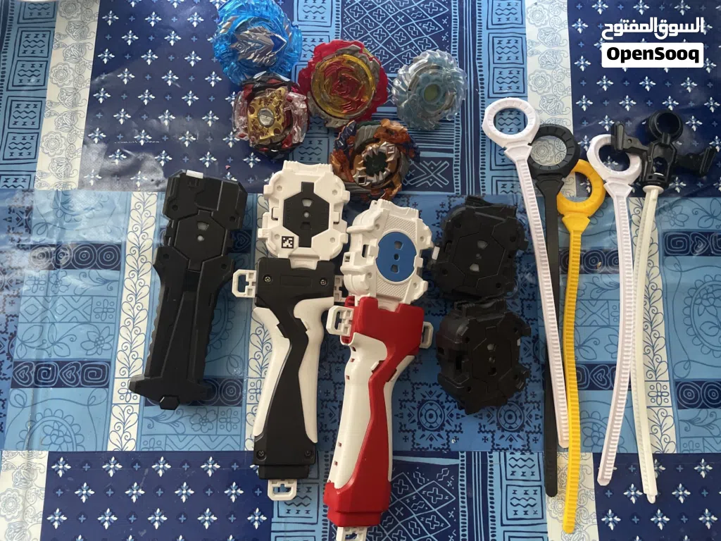 مجموعة بي بليد (Beyblades) احترافية مميزة مع المقابض التيربو والقواذف الأصلية
