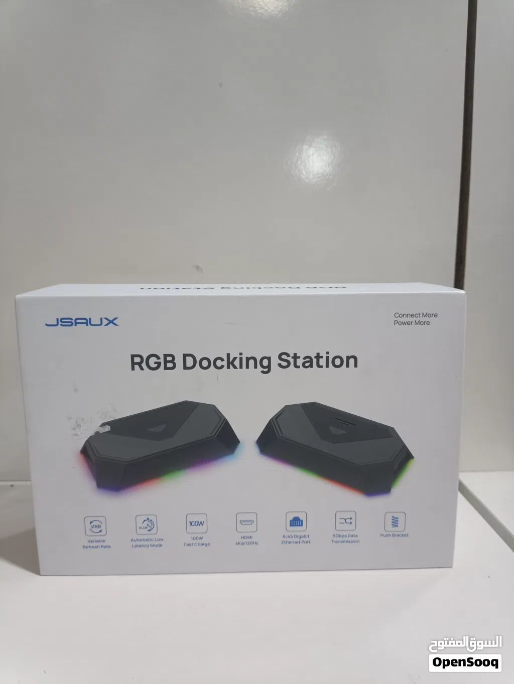 dock station لتزيد عدد المنافذ