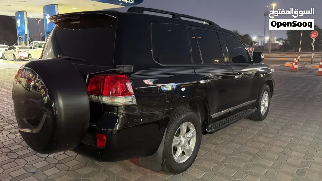 تويوتا لاند كروزر VXR