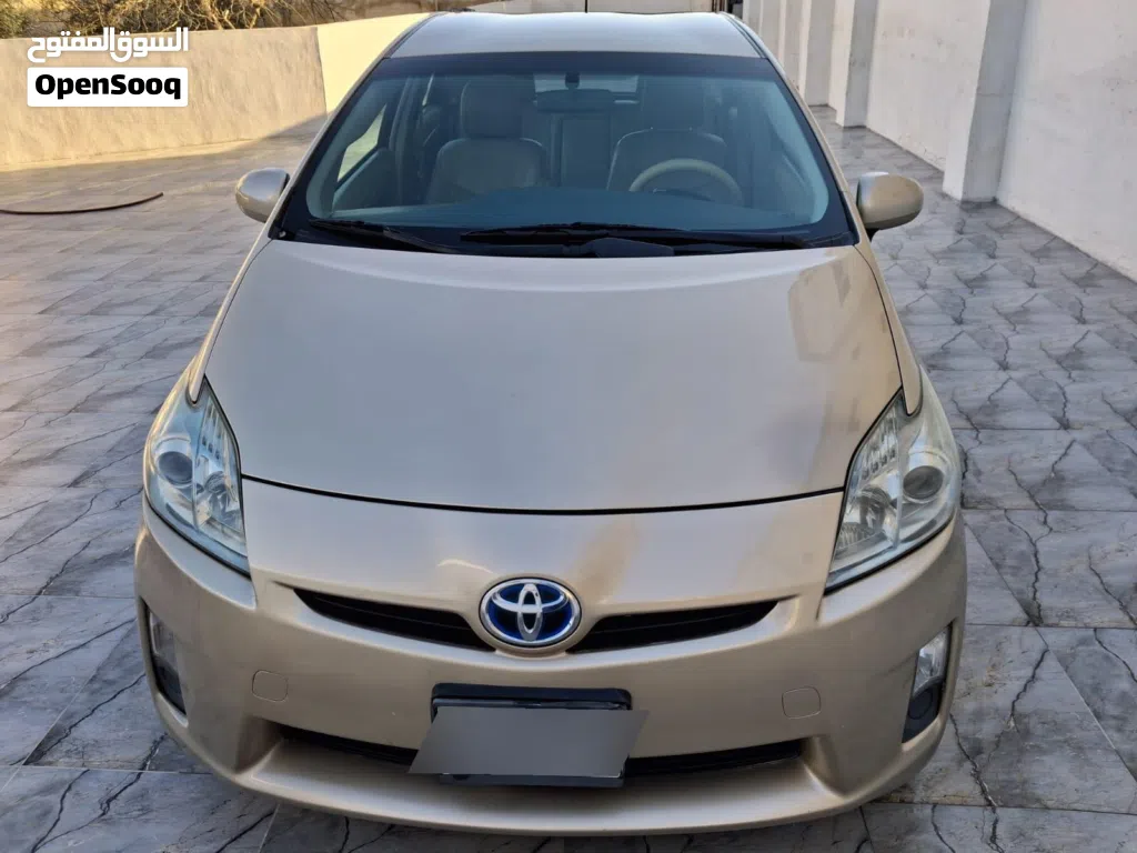 تويوتا بريوس Prius