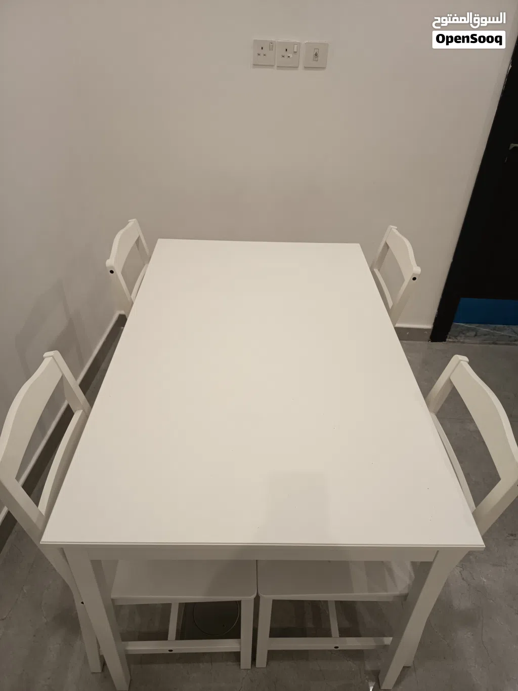 IKEA NÄSINGE Table,and 4 piece chair white, 130x80 cm.