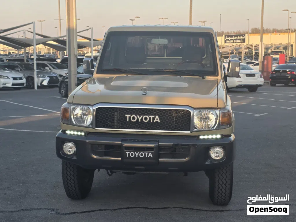 تويوتا لاند كروزر Pickup - Shas