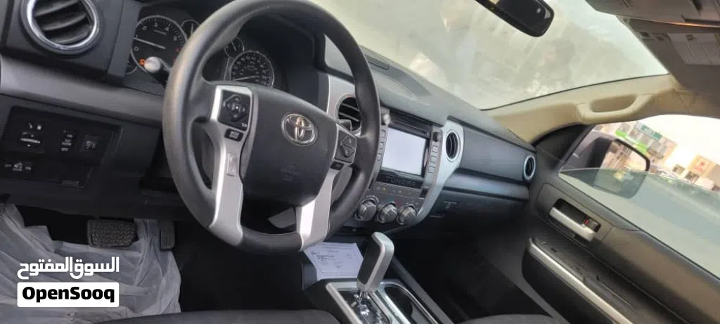 Toyota Hilux SR
