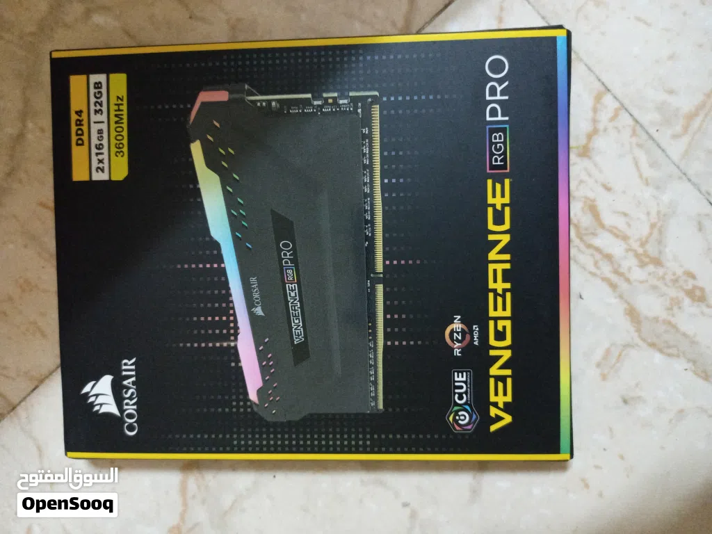 للبيع رامات Corsair Vengeance RGB Pro DDR4 32GB 3600MHz أحترافية (صيد ثمين)