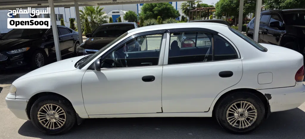 Hyundai Accent SE