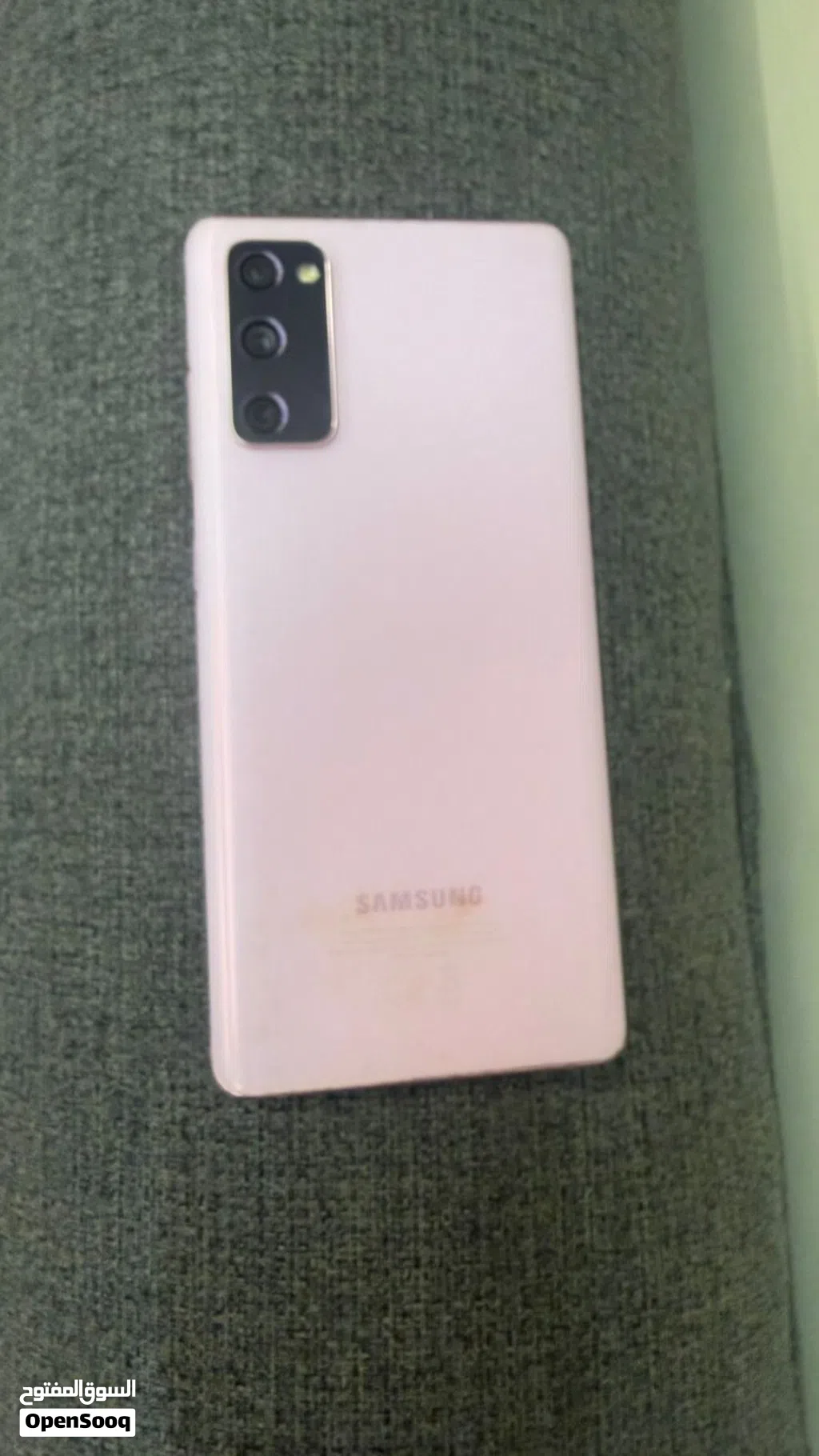 هاتف سامسونج جالاكسي S20 FE 5G 128 جيجابايت الكاميرا بحالة ممتازة بدون خدش او كسر