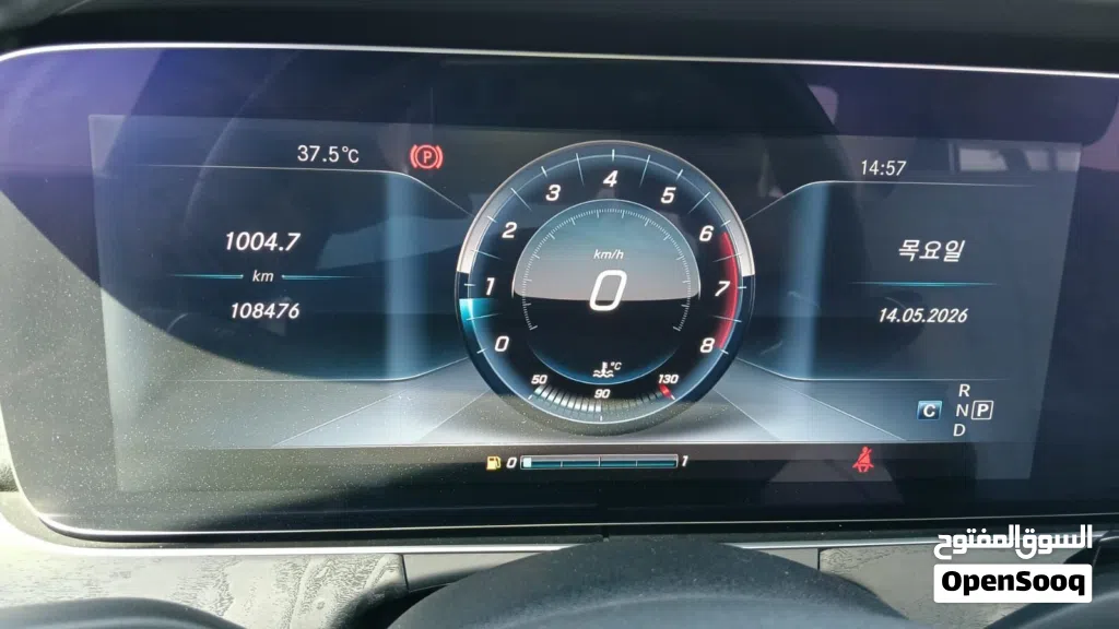 مرسيدس بنز الفئة-E E 300