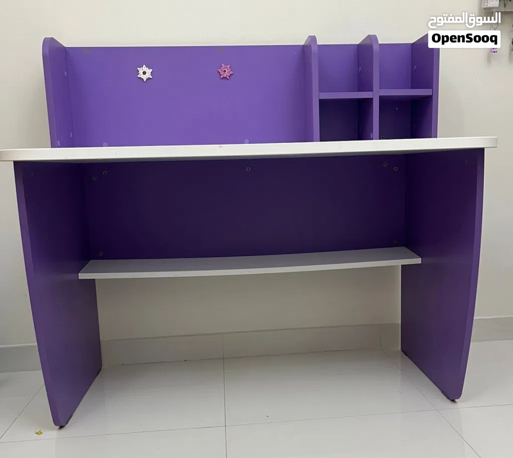 Home Centre Kids Study Table in Very Good Condition