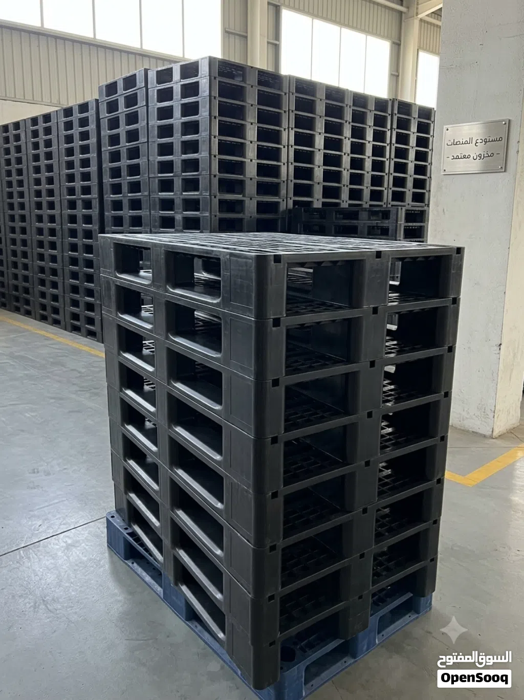 طبالي بلاستيك جديده للبيع قياس 110 × 130 تحمل ثلاث طن صناعة سعودية قوية بأمتياز عالي جداً