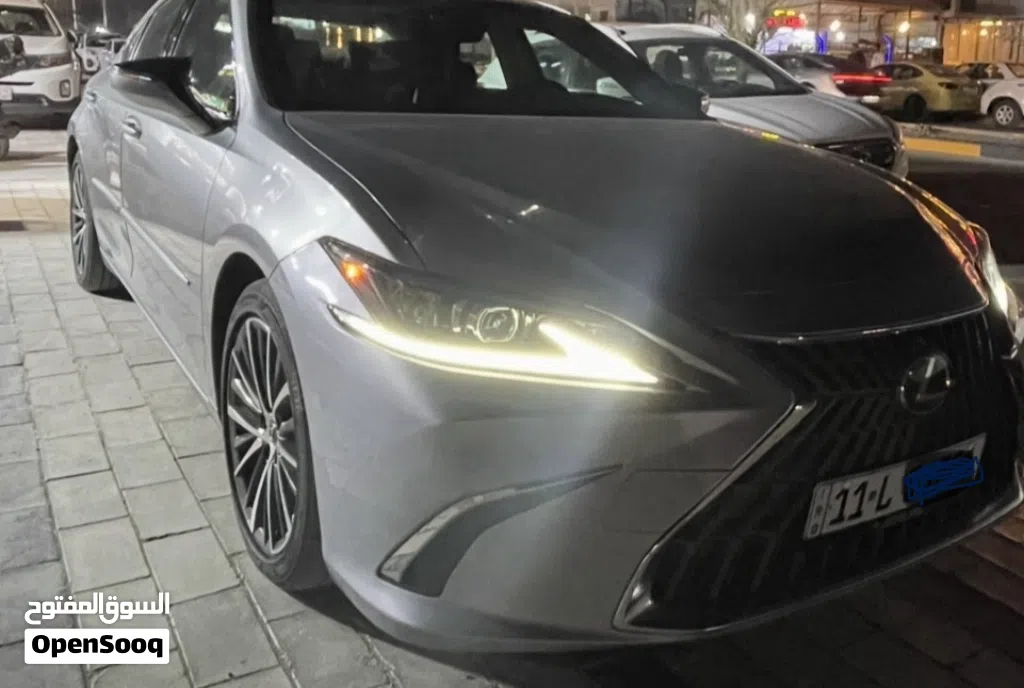 لەکسوس ES ES 300