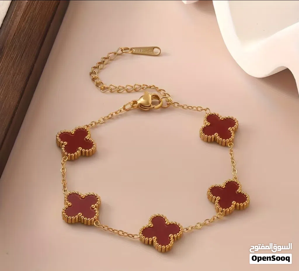 اسوارة Van De Cleef طبق الأصل