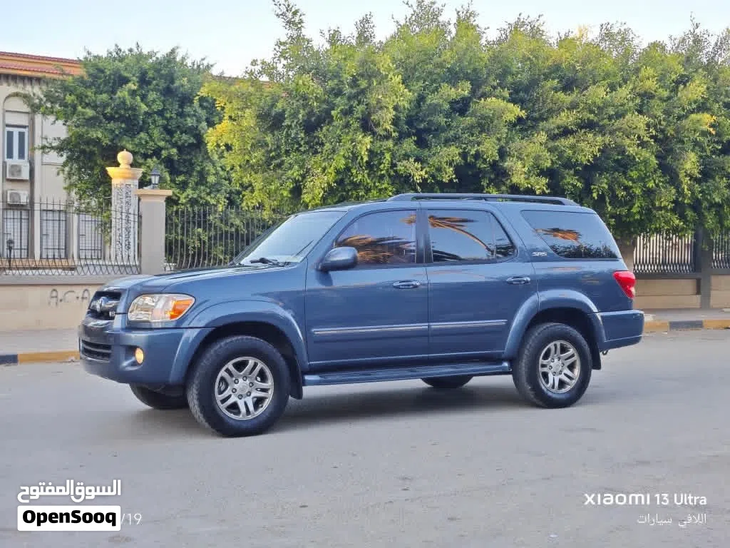 Toyota Sequoia SR 5