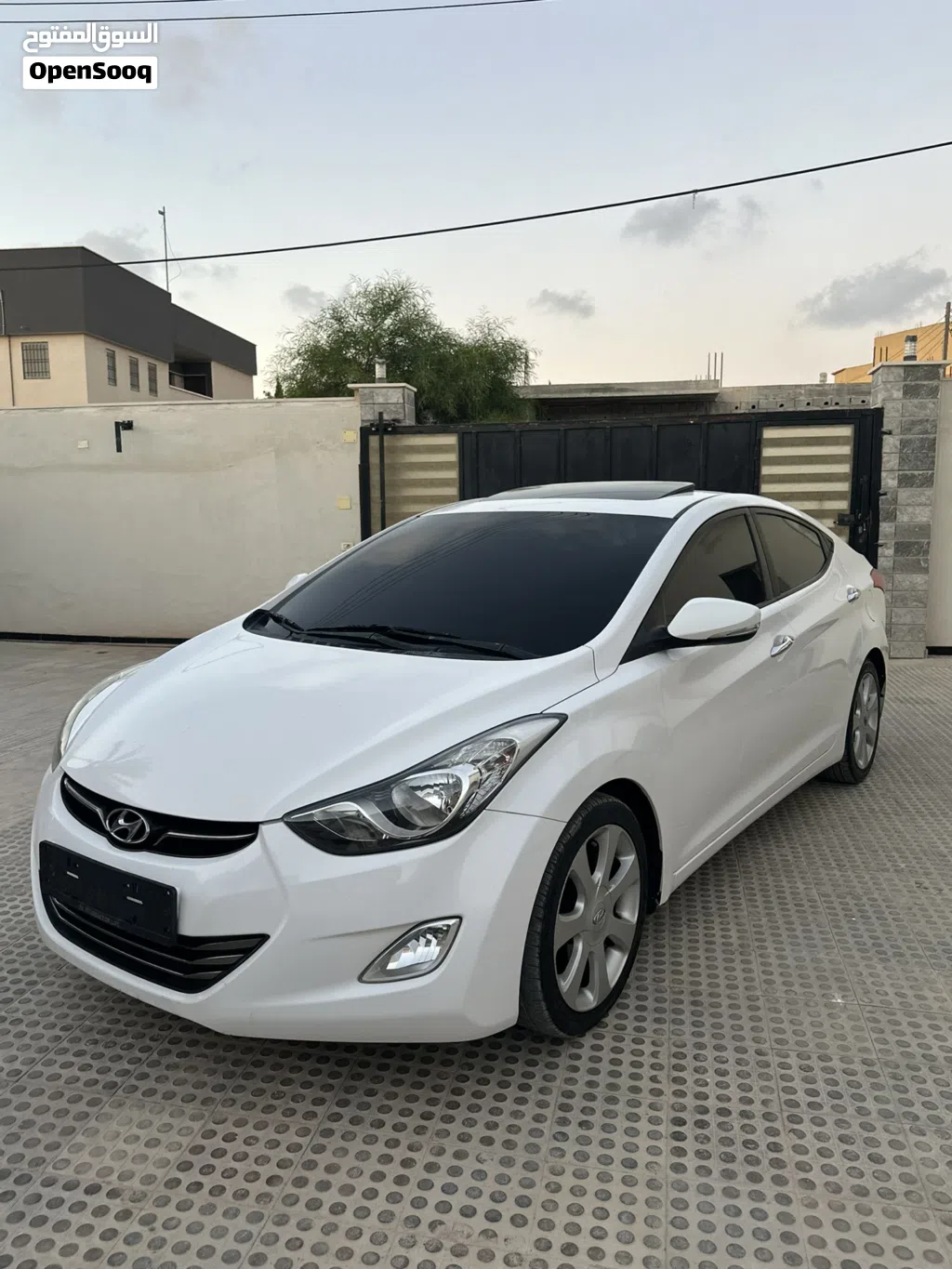 Hyundai Elantra Limited