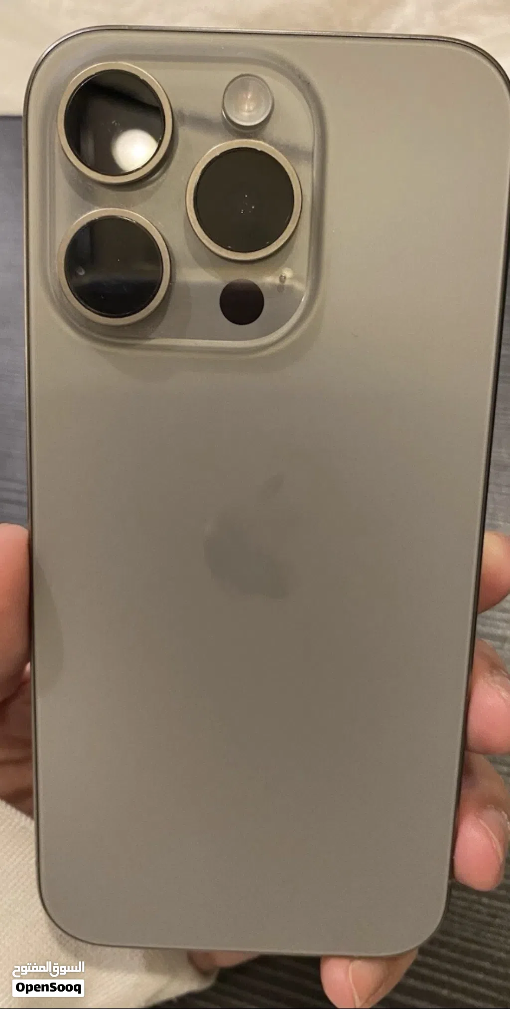 iPhone 16 Pro Max 256GB Silver color