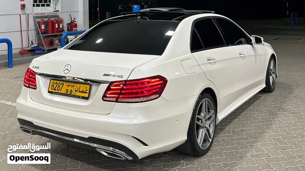 مرسيدس بنز الفئة-E E 300
