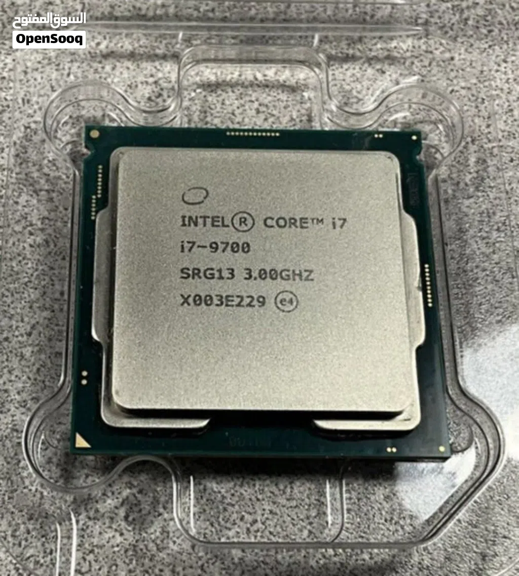 معالج i7 9700 ممتاز للي ناوي يطور جهازه ويزيد الأداء