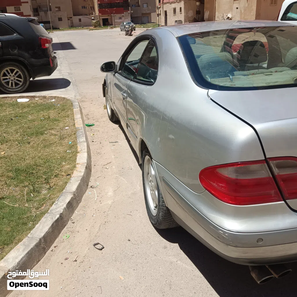 مرسيدس بنز الفئة-CLA CLA 200