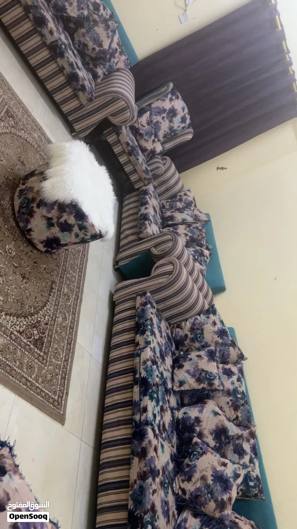 طقم كنب بحاله ممتازه