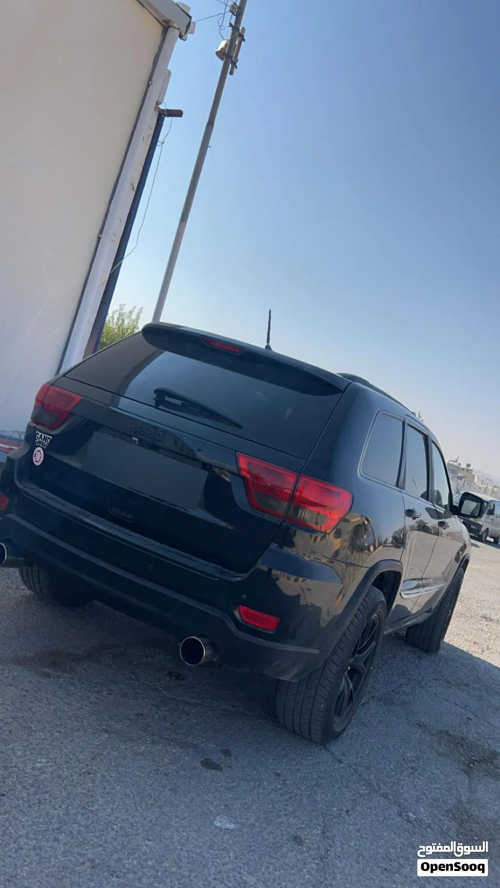 جيب جراند شيروكى Limited