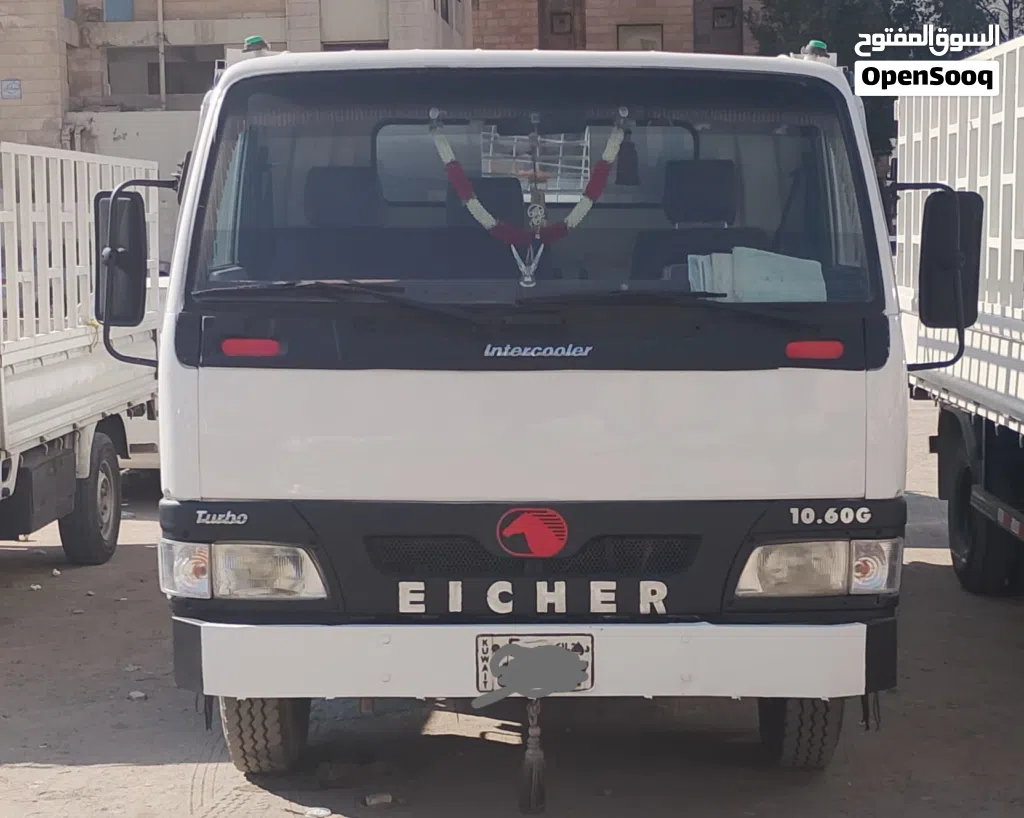 eicher halflorry