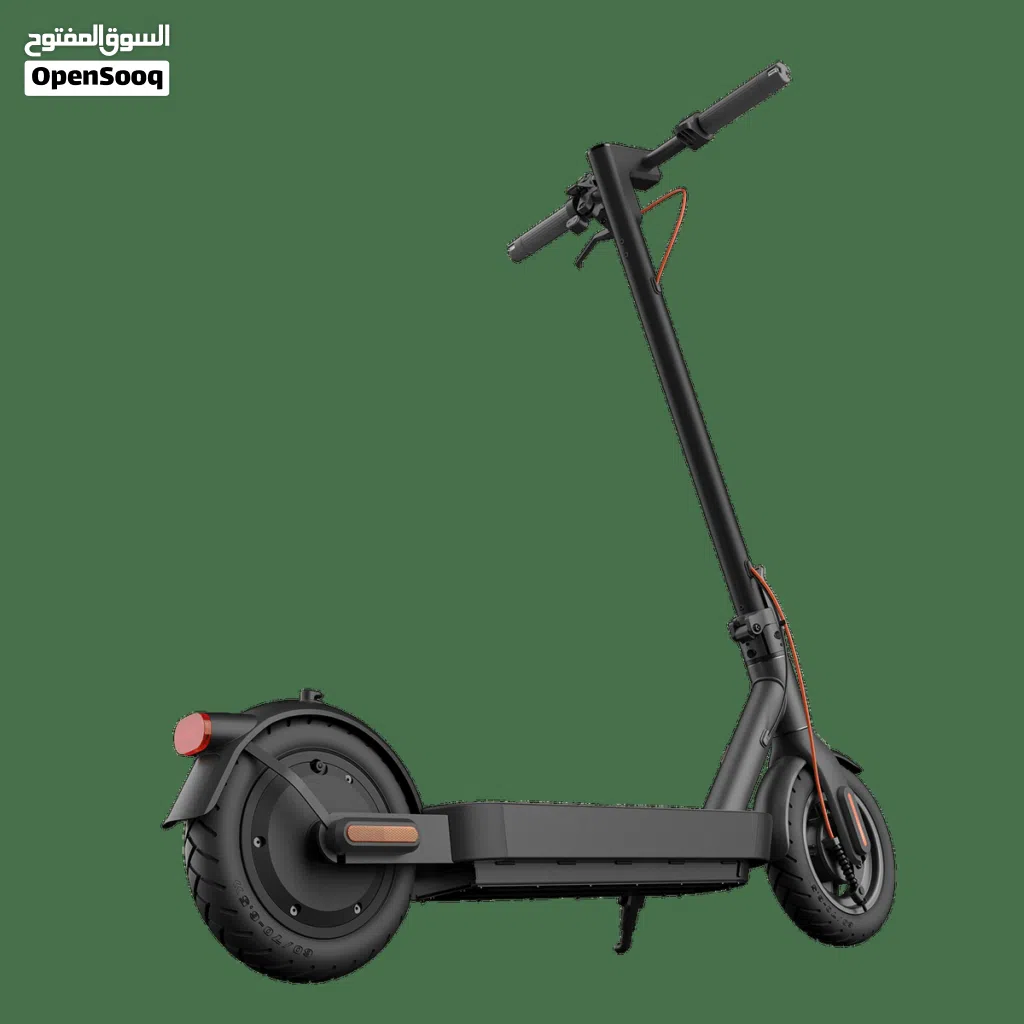 Used Xiaomi 4 Pro scooter for sale in excellent condition, 60 kg weight capacity, lightweigt