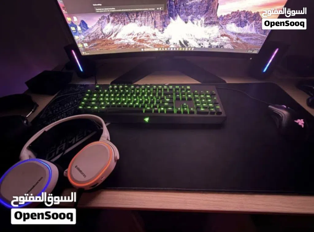 Razor keyboard and mouse+ steel series arctic 5 headset+ Logitech camera and speakers