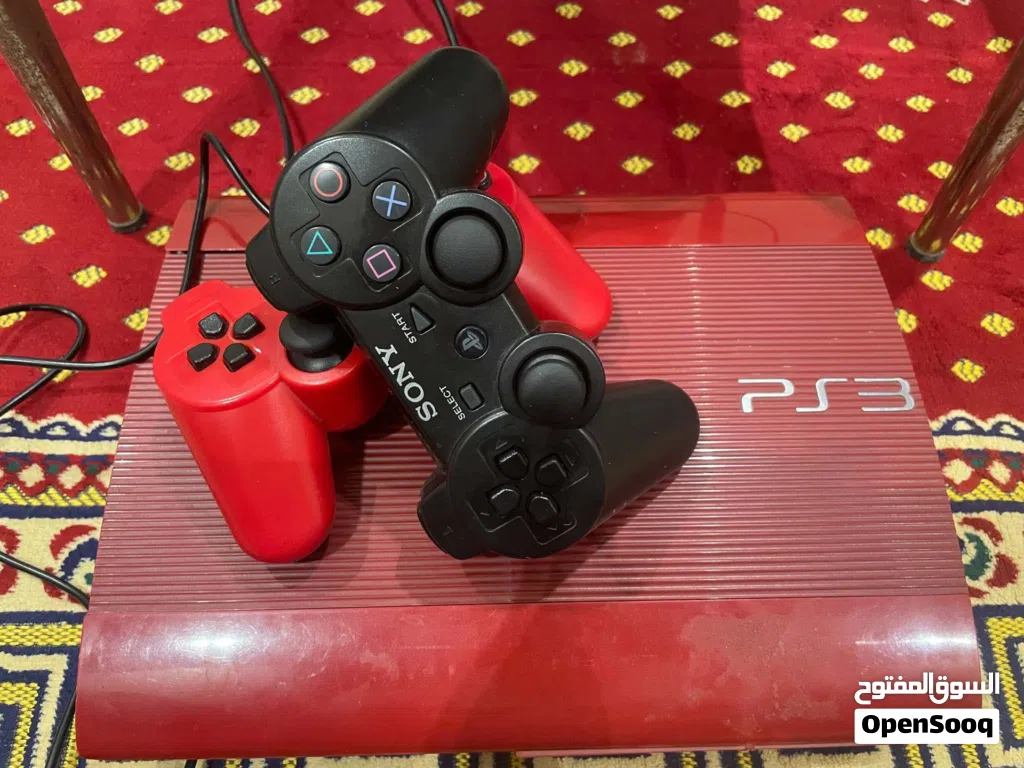 Ps3 للبيع مستعمل معاه 4 يدين زوز يبو الخدمه وزوز مفيهم شي ومعاه شاشه 32 بوصه السعر ساوم