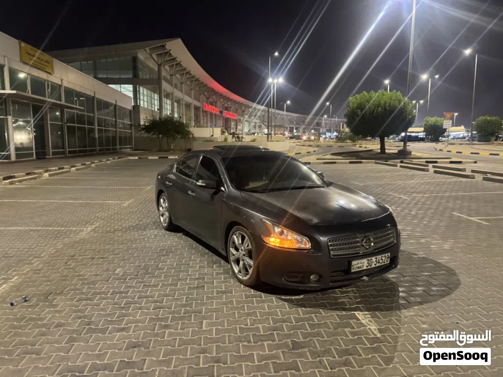 Nissan Maxima SR3