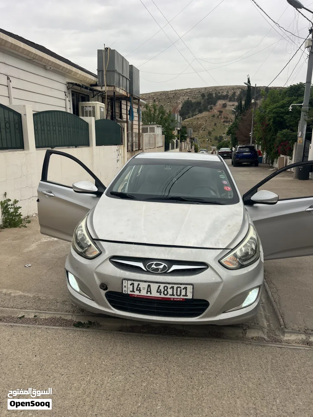 هیۆندای ئاکسێنت Standard