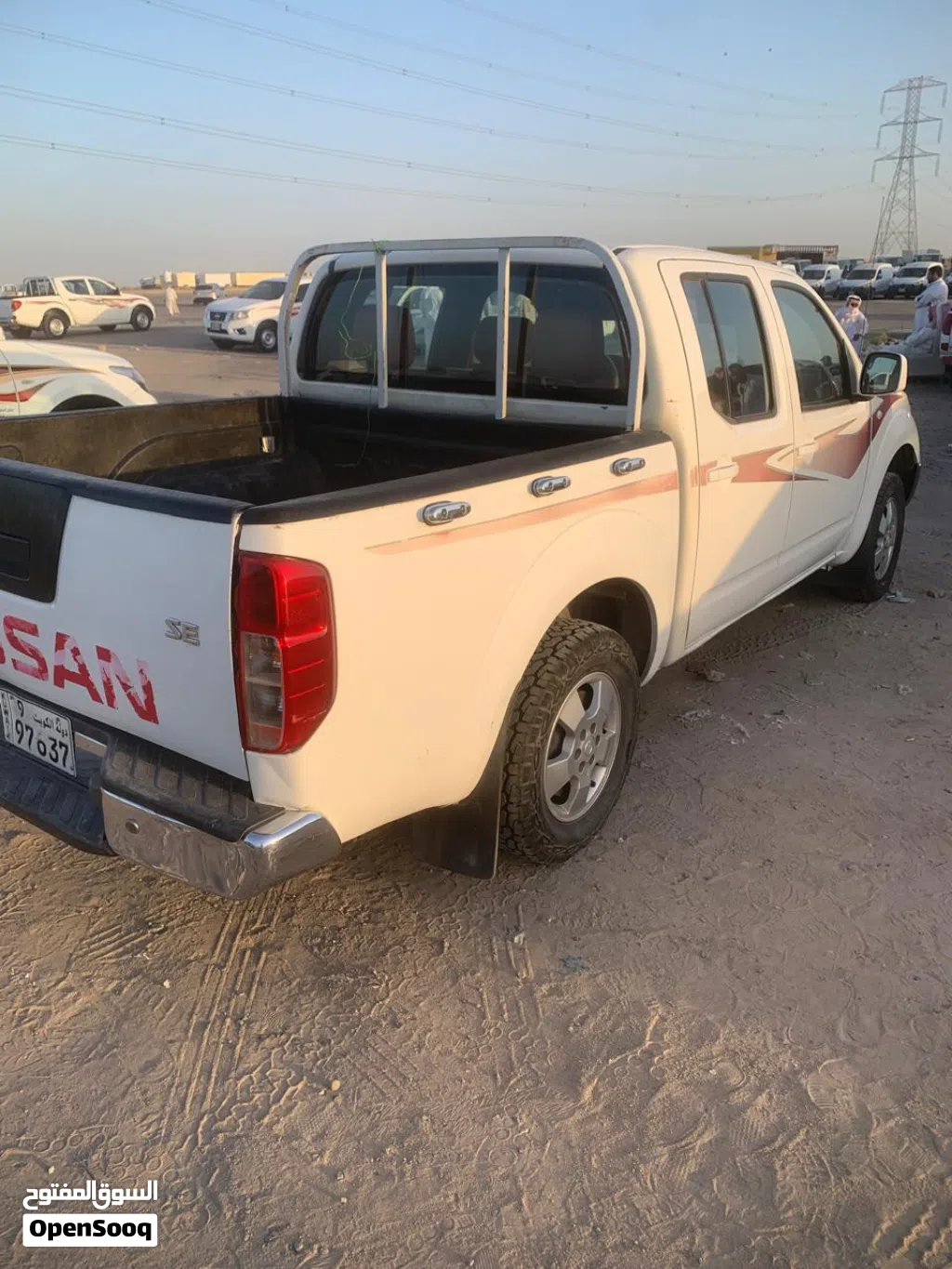 نيسان نافارا SE