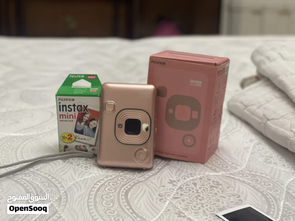 كاميرا فورية فوجي فيلم انستاكس ميني ليبلاي Fujifilm Instax mini liplay مع فلمين *10 صورة هدية