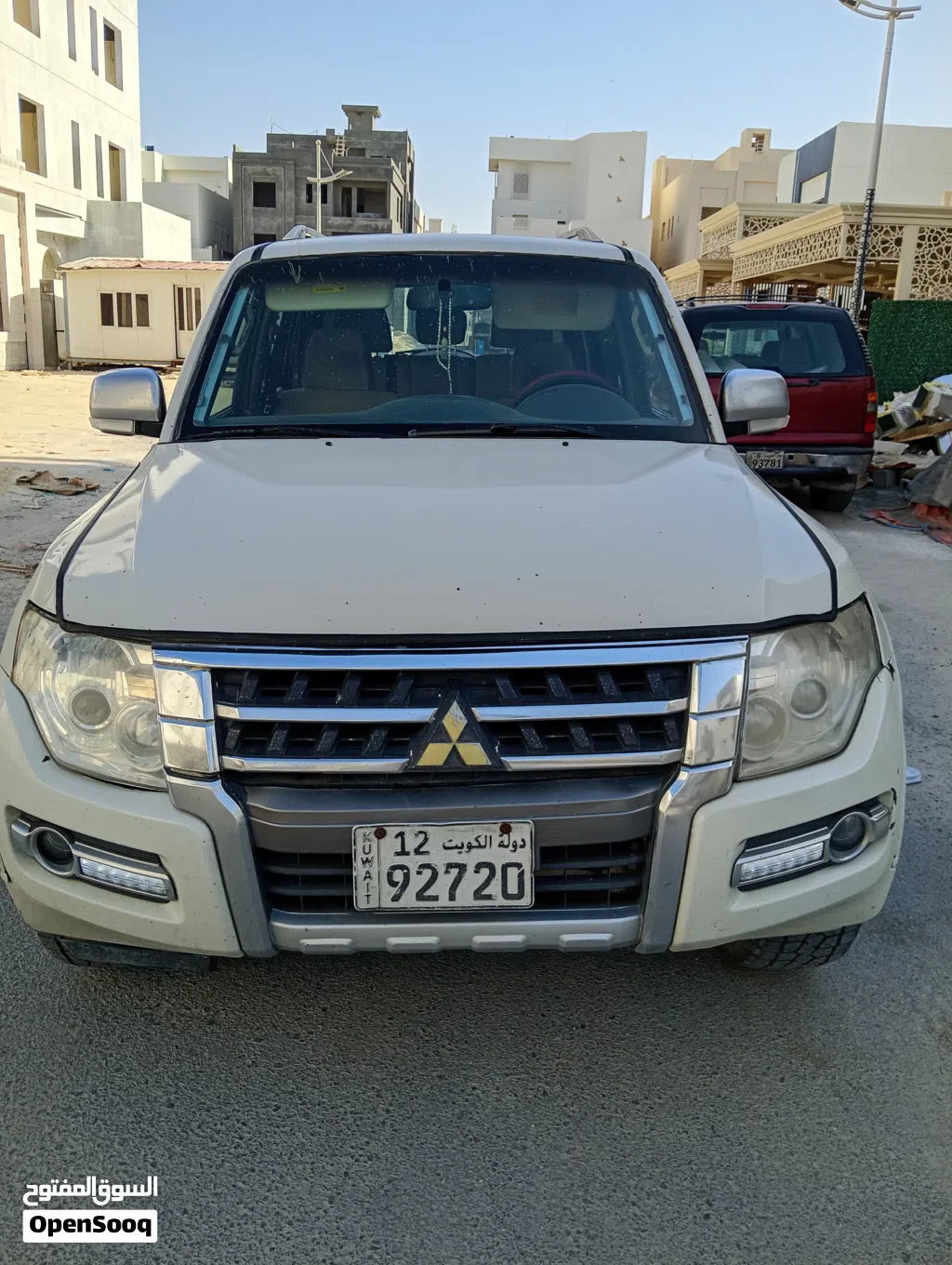 ميتسوبيشي باجيرو GLS