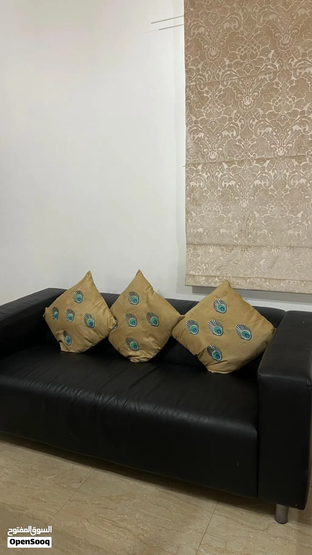كنبة جلد / شخصين إلى ثلاثة أشخاص