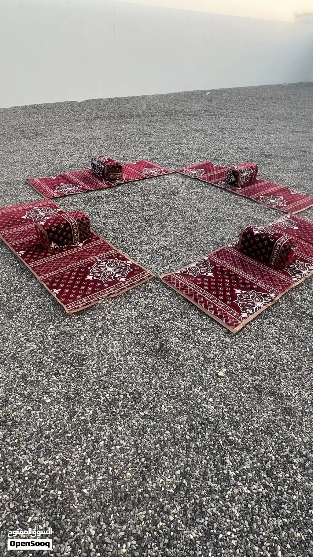طقم مدات و مراكي مع شنطتهن