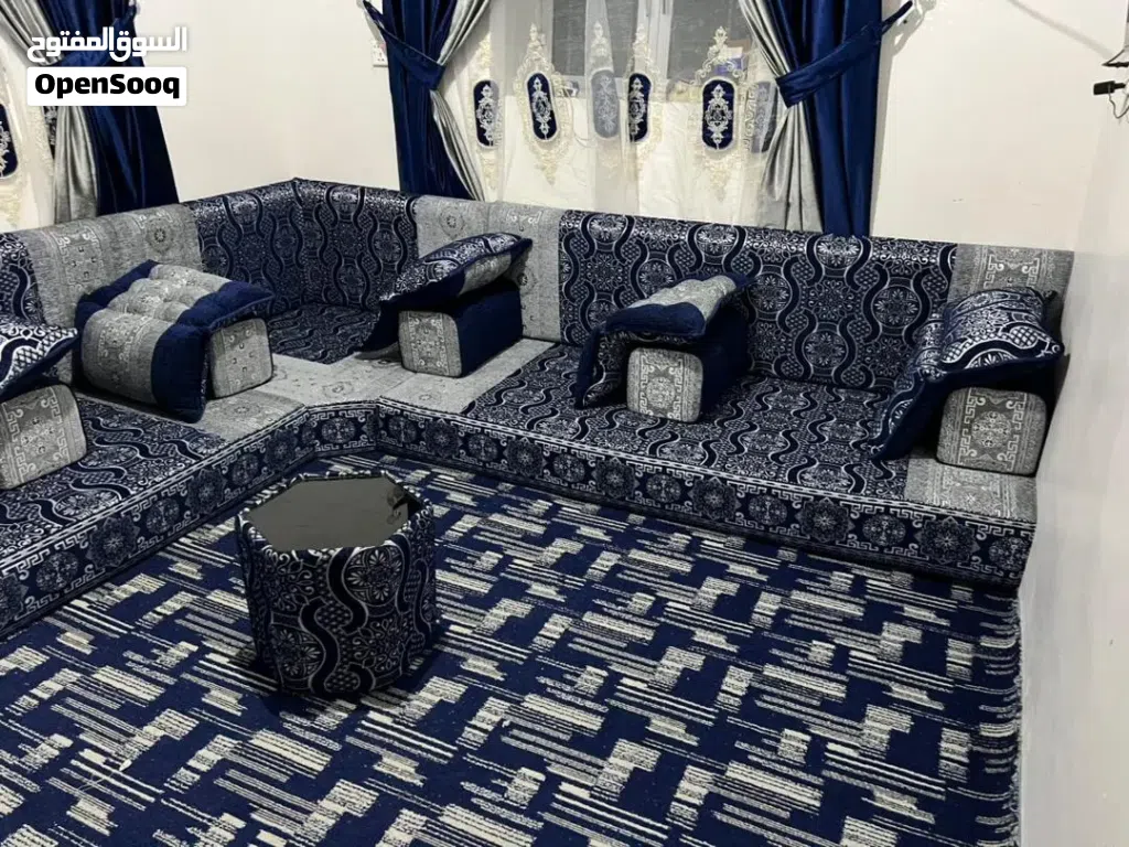 مجلس ضغط وصابي نظيف جدا ب 170 الف نهايه مع الفرشه والستاير
